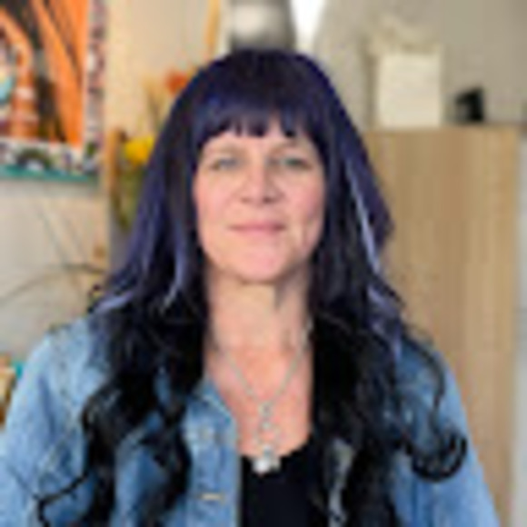 Meet your Posher, Nancy - Picture 1 of 1